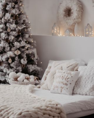 🎄Už máte doma vánoční atmosféru? 🎁 ✨Světýlka, hřejivé deky, vánoční povlečení, vůně cukroví.... Nebo teprve ladíte?